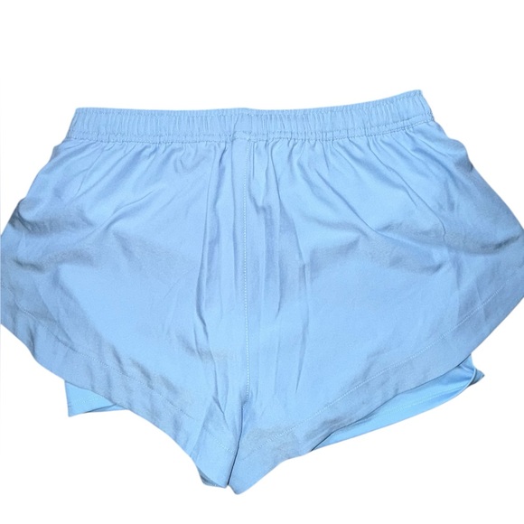 Vuori Luna Short 2" NWOT S - Picture 4 of 7